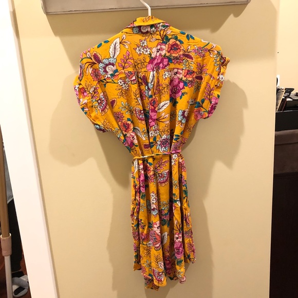 🦋2/$15🦋 a.n.a. Floral Mustard Yellow Button Up Dress - Picture 2 of 4